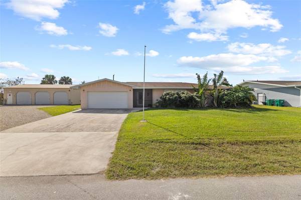 543 LINCOLN AVE NW, Port Charlotte, FL 33952