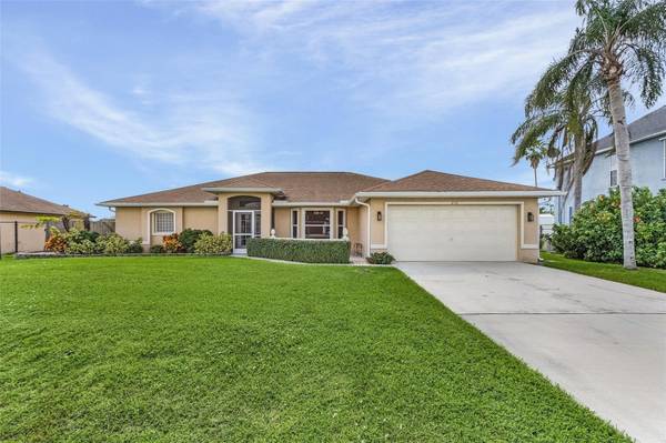 210 NICHOLAS Pkwy W, Cape Coral, FL 33991