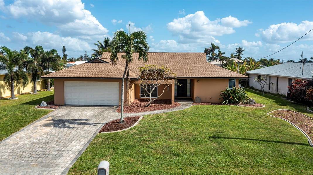 3417 SE 17TH PL, Cape Coral, FL 33904