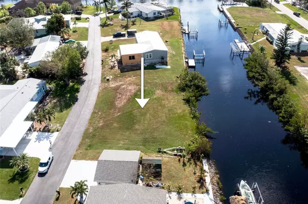 Punta Gorda, FL 33950,4421 PELICAN POINTE DR