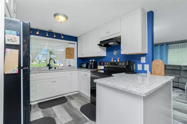 Englewood, FL 34224,1520 BLUE HERON DR