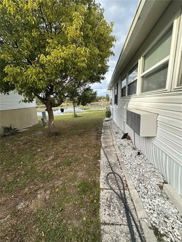 Weeki Wachee, FL 34613,9289 GRIZZLY BEAR LN