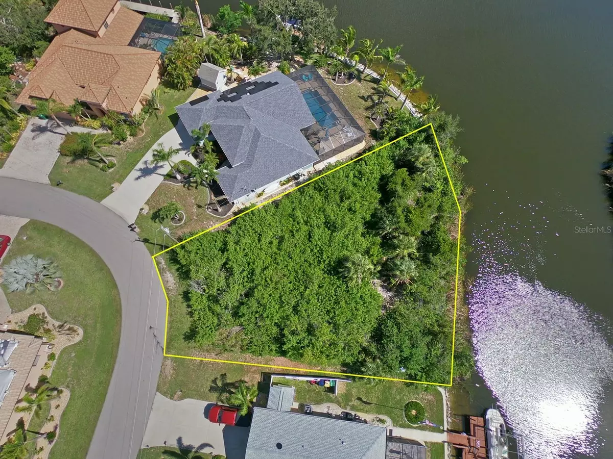 Port Charlotte, FL 33981,9604 ARNAZ CIR