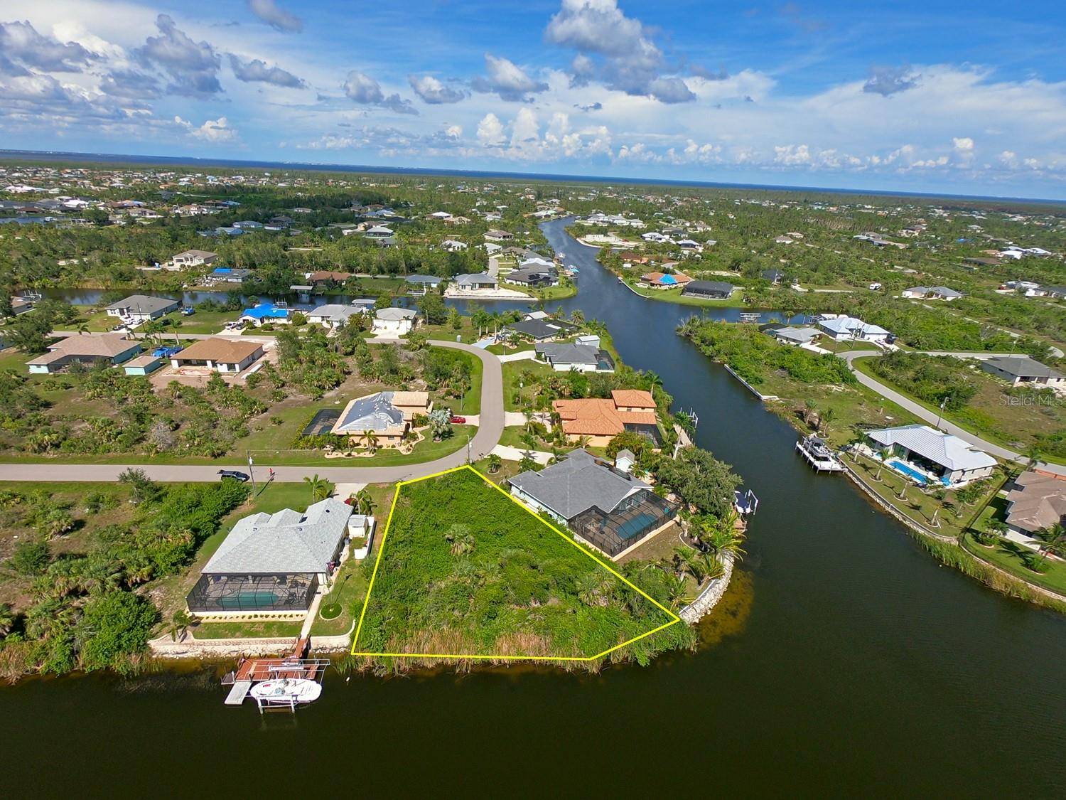 Port Charlotte, FL 33981,9604 ARNAZ CIR
