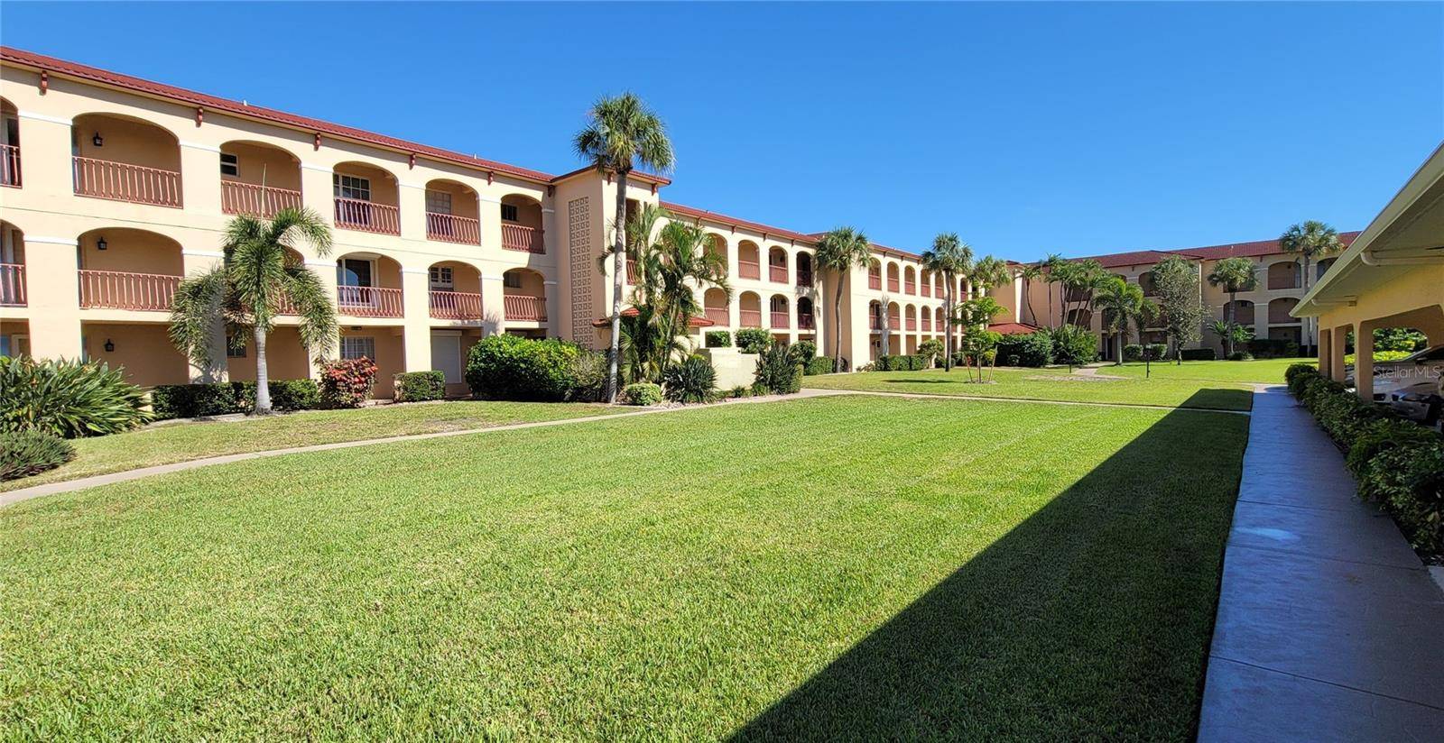 Punta Gorda, FL 33950,1 COLONY POINT DR #16C