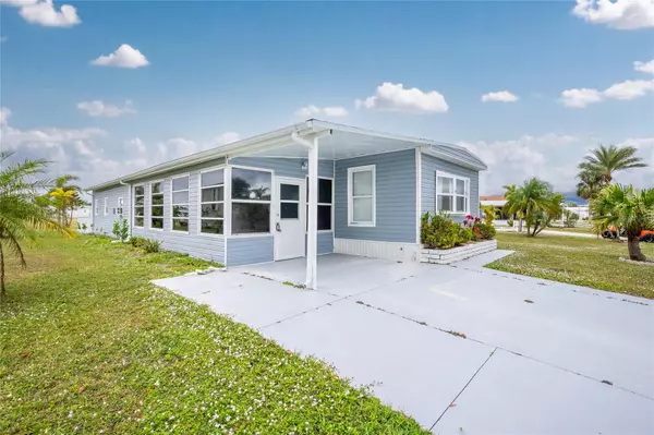 Port Charlotte, FL 33981,7337 LARES ST