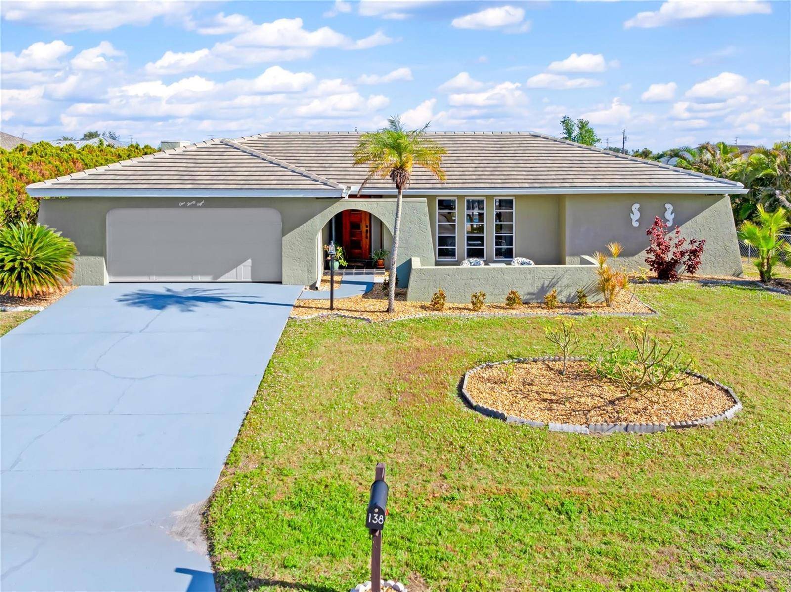 138 PECKHAM ST SW, Port Charlotte, FL 33952