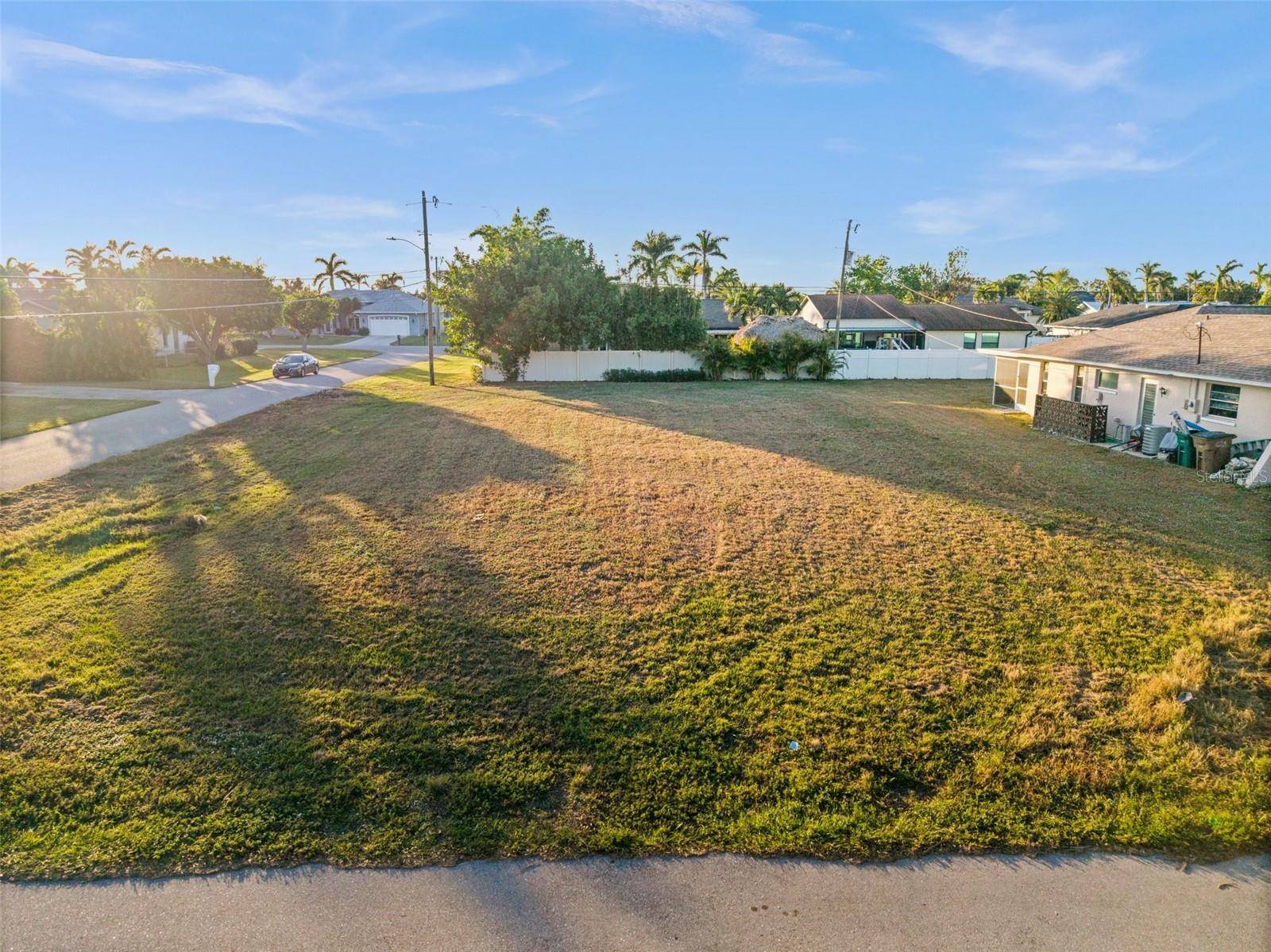 Cape Coral, FL 33990,1236 SE 21ST PL