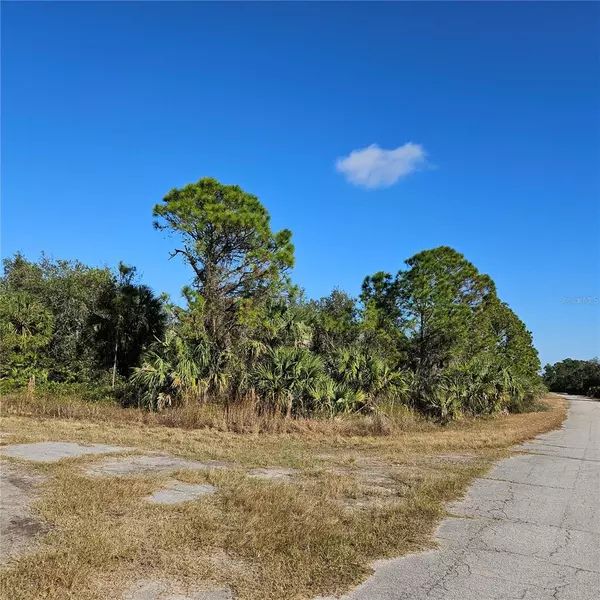 CUSTER CIR, North Port, FL 34288