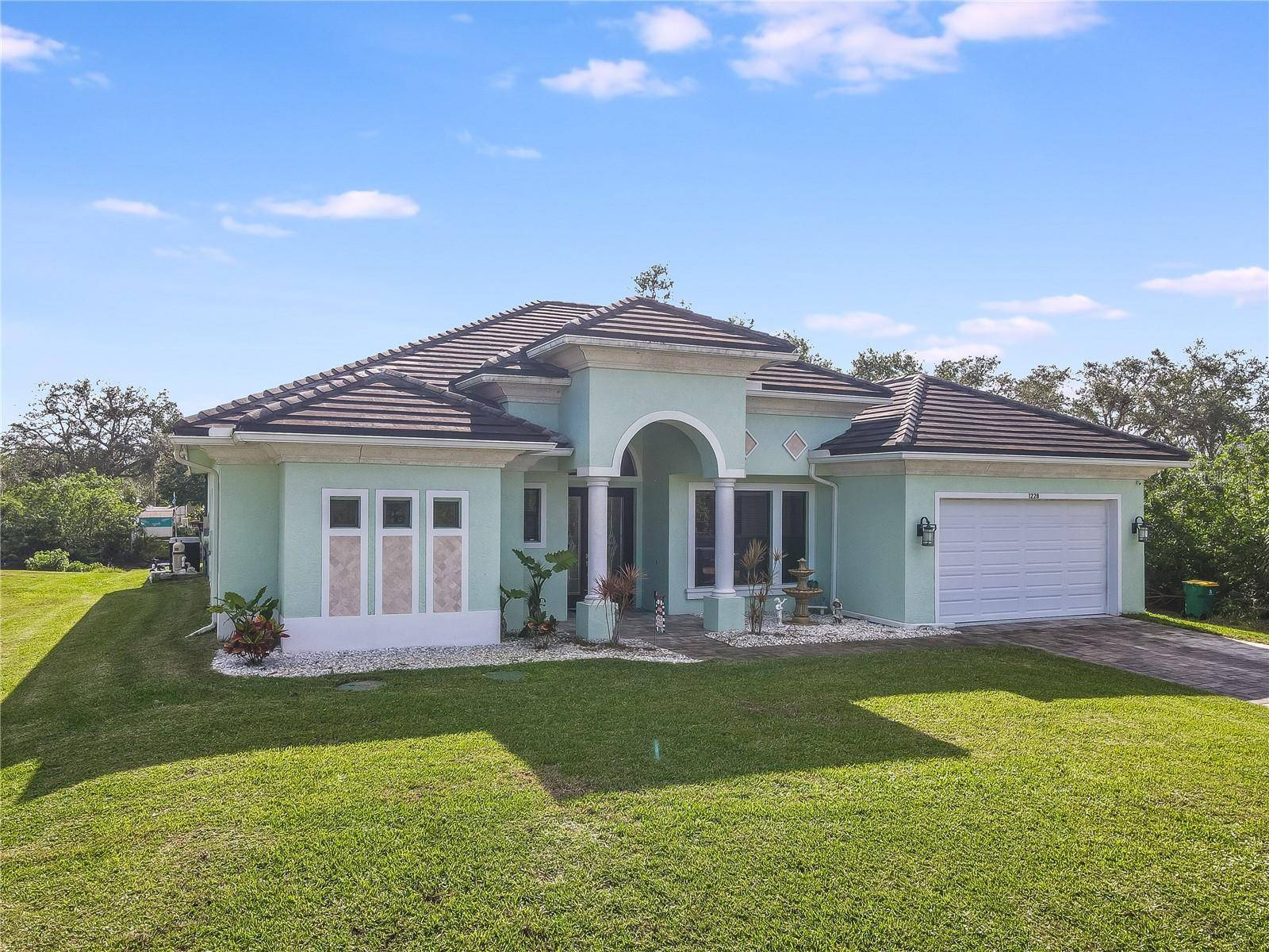 Port Charlotte, FL 33953,1228 EPPINGER DR