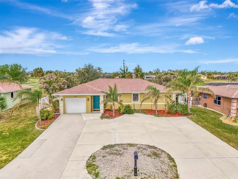 24 OAKLAND HILLS CT, Rotonda West, FL 33947