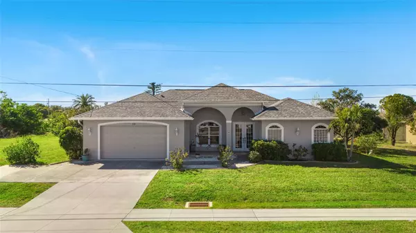 228 NICHOLAS Pkwy E, Cape Coral, FL 33990