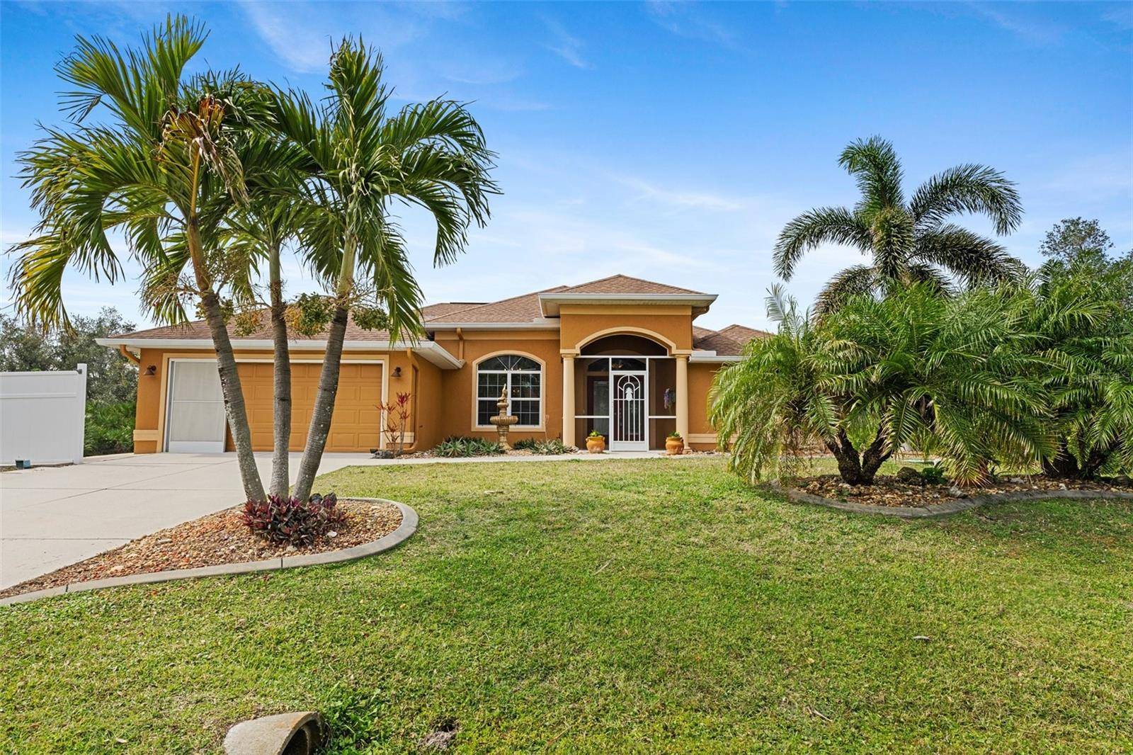 201 CHAMPION ST, Port Charlotte, FL 33953