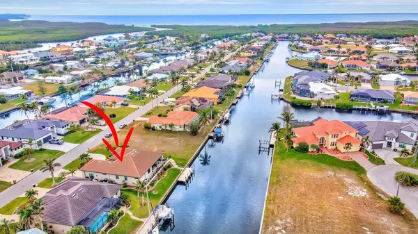 Punta Gorda, FL 33950,5221 ALMAR DR