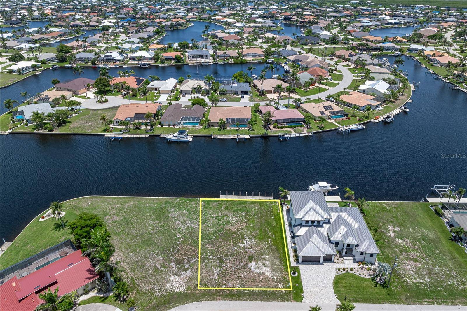 Punta Gorda, FL 33950,1454 CASEY KEY DR