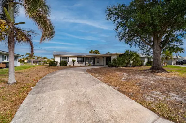 Punta Gorda, FL 33950,450 CAPRI ISLES CT