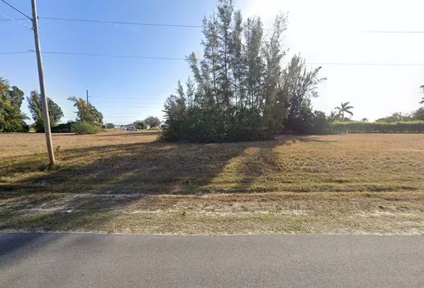 Cape Coral, FL 33991,303 SW 16TH PL