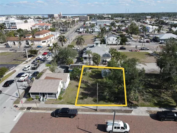 Punta Gorda, FL 33950,308 GOLDSTEIN ST