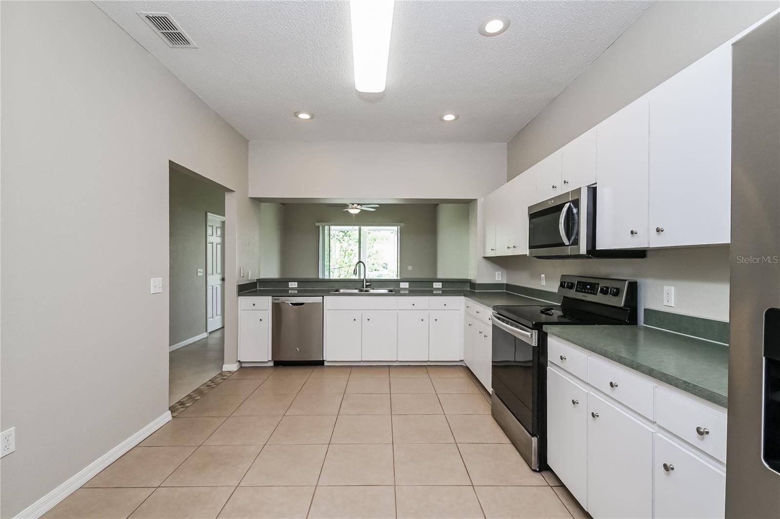 Lakeland, FL 33812,5634 MOON VALLEY DR