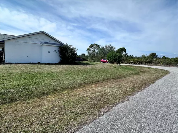 Englewood, FL 34224,10375 BAYBRIAR AVE