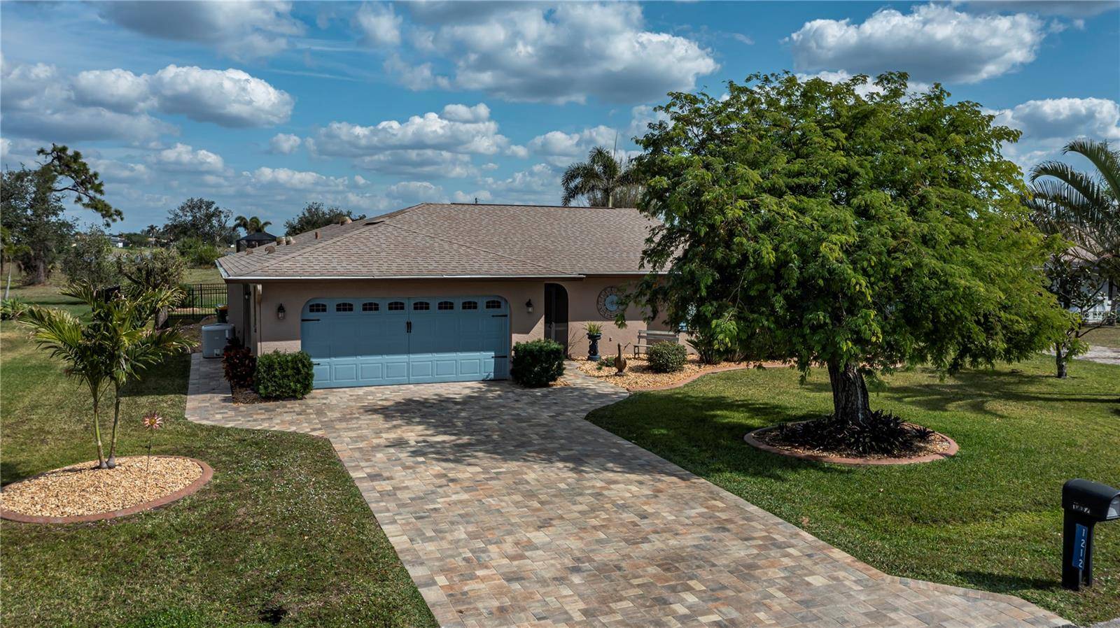 Punta Gorda, FL 33983,1212 YACHTSMAN LN