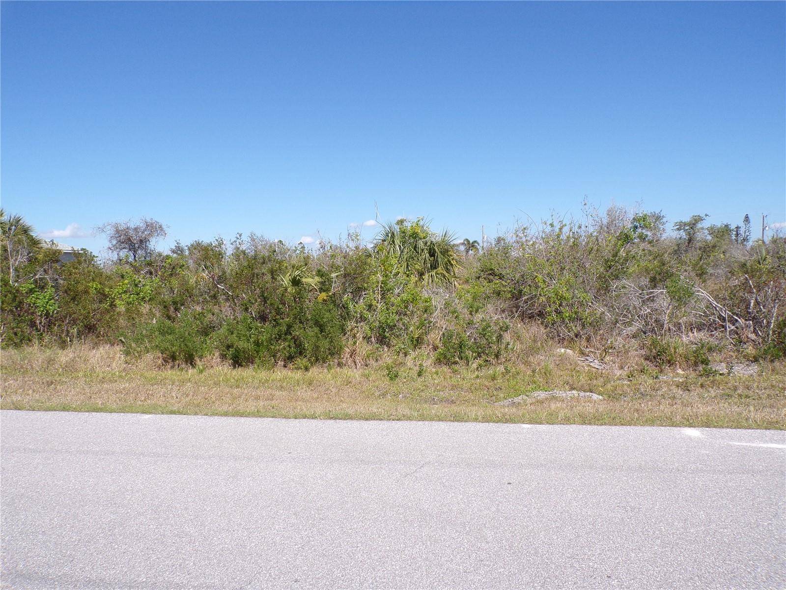 15547 MCCOMB CIR, Port Charlotte, FL 33981