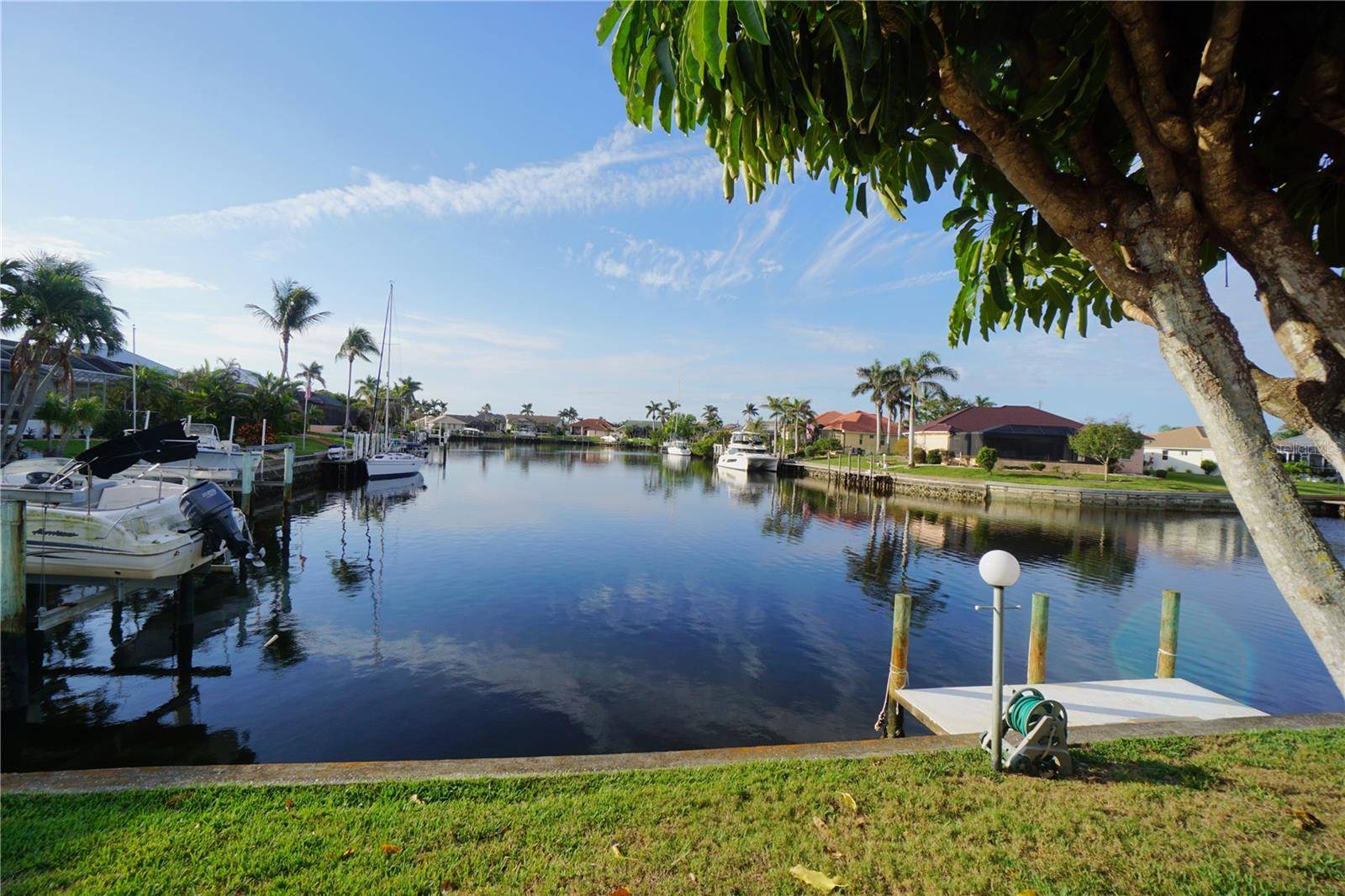 Punta Gorda, FL 33950,1407 WAXWING CT