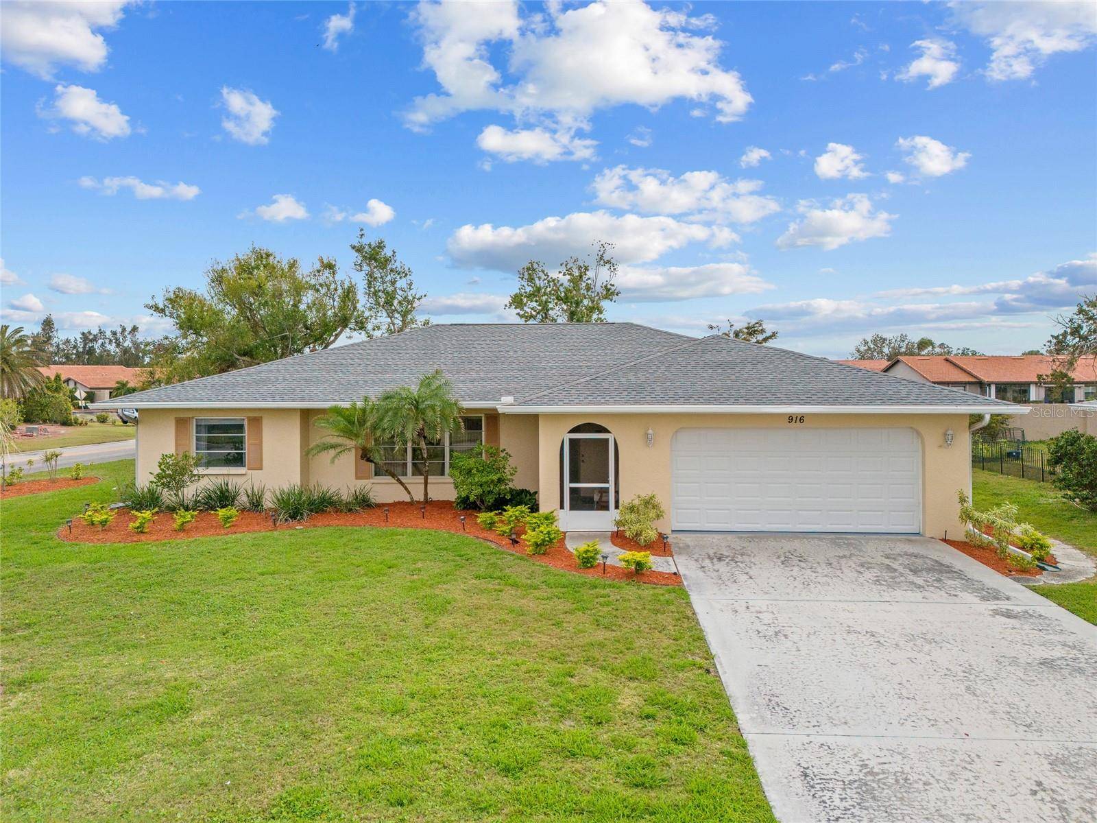 916 S GONDOLA DR, Venice, FL 34293