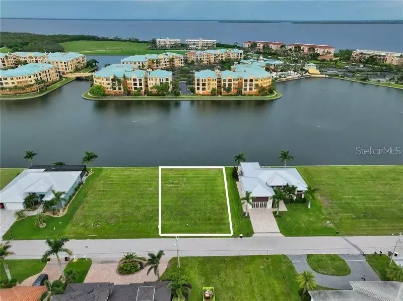 Punta Gorda, FL 33950,129 COLONY POINT DR