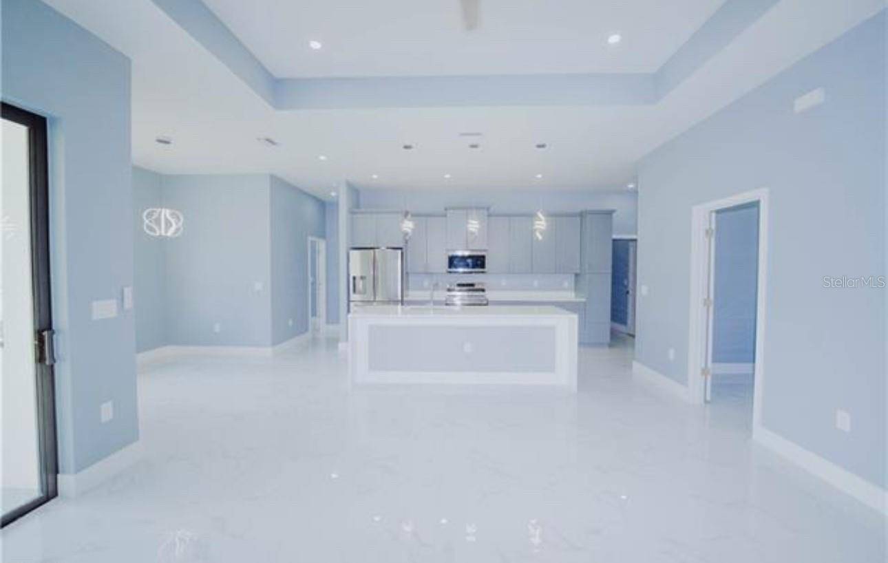 Lehigh Acres, FL 33972,300 E 5TH ST