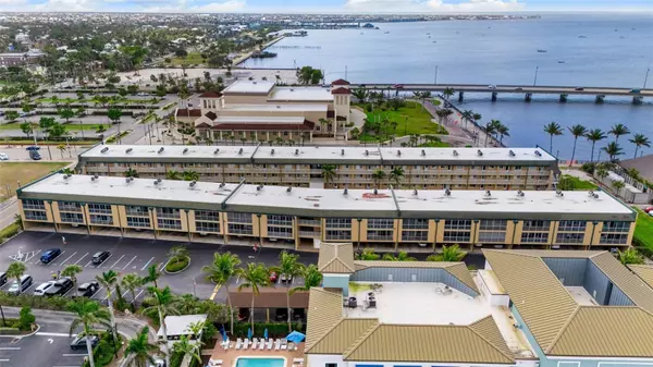 Punta Gorda, FL 33950,150 HARBORSIDE AVE #304