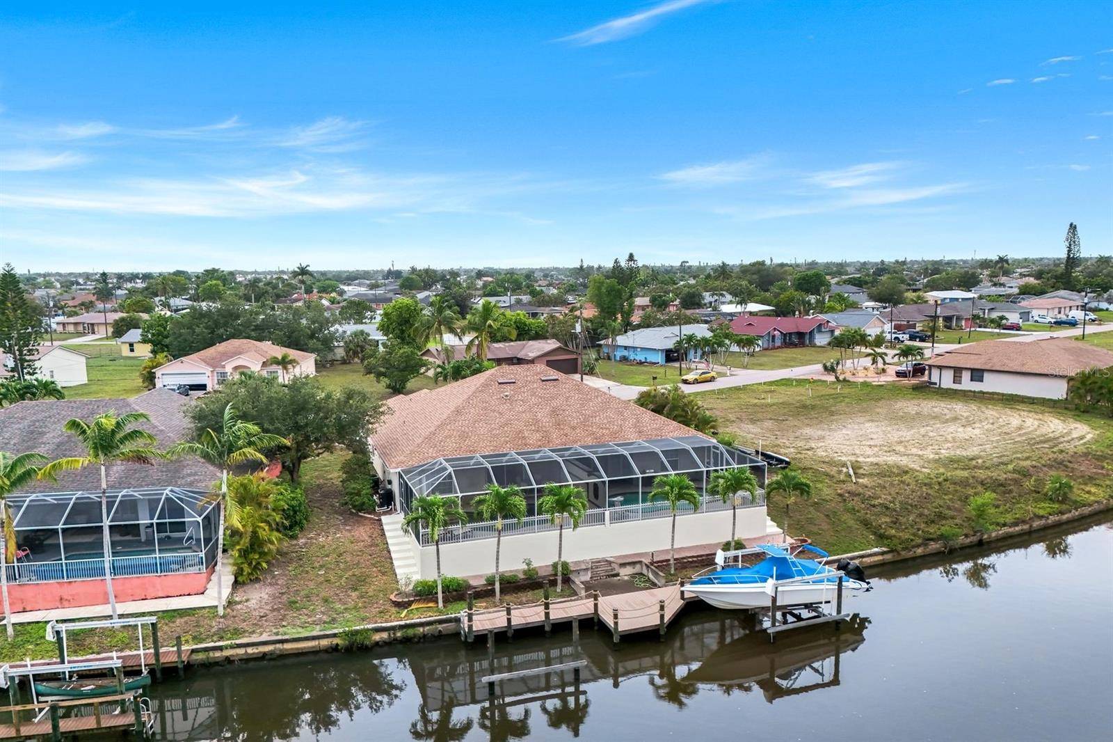 Cape Coral, FL 33990,1002 SE 13TH AVE