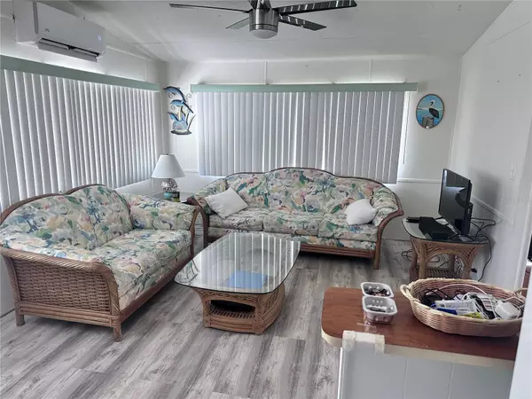 Englewood, FL 34223,1891 ENGLEWOOD RD #69