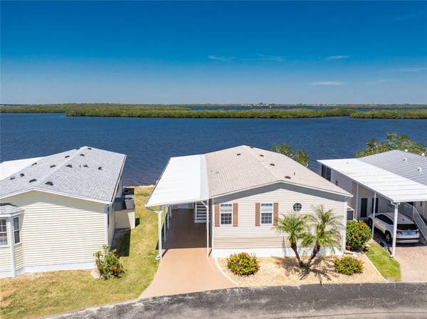4300 RIVERSIDE DR #111, Punta Gorda, FL 33982