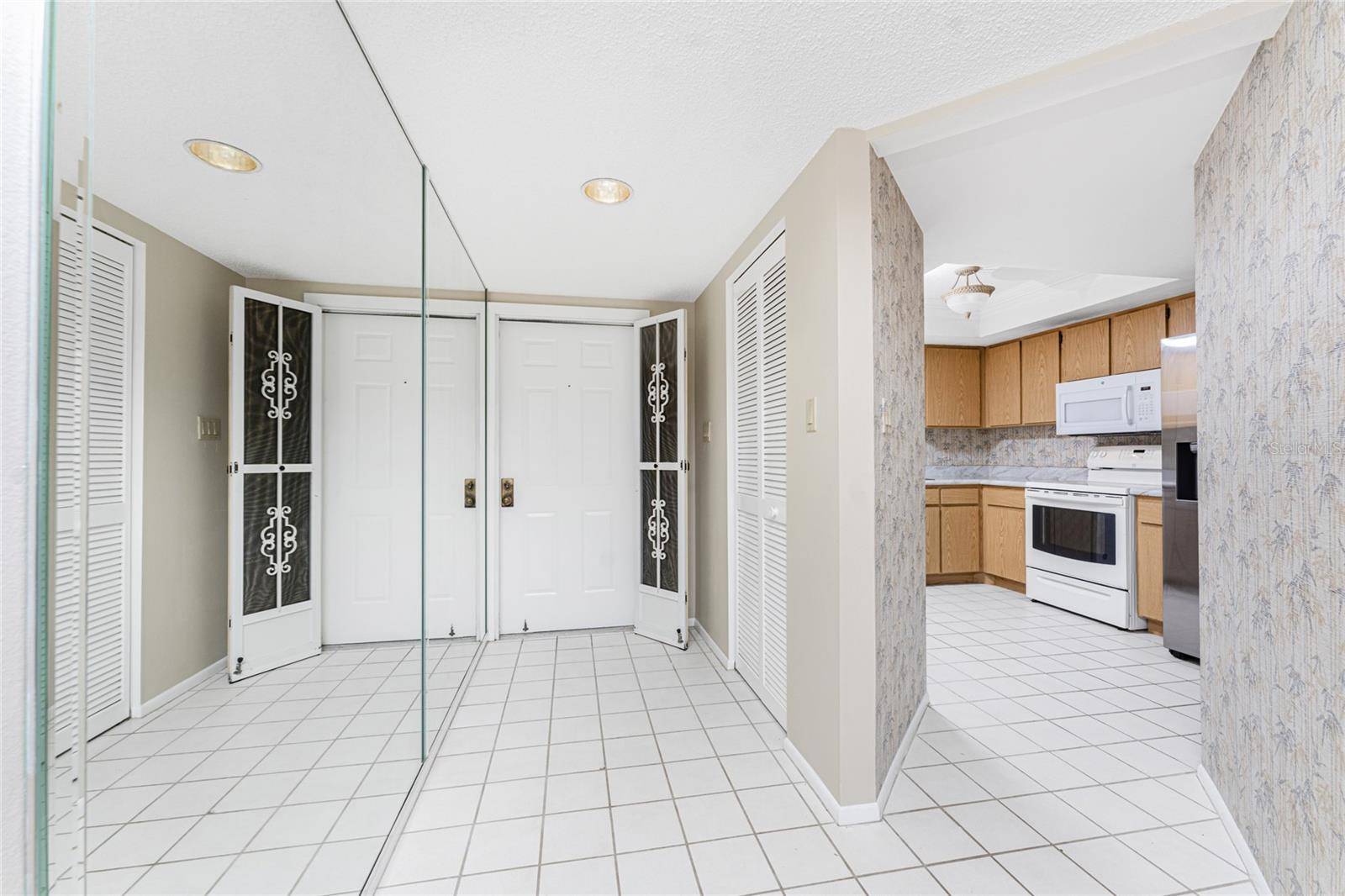 Punta Gorda, FL 33955,801 ISLAMORADA BLVD #21A