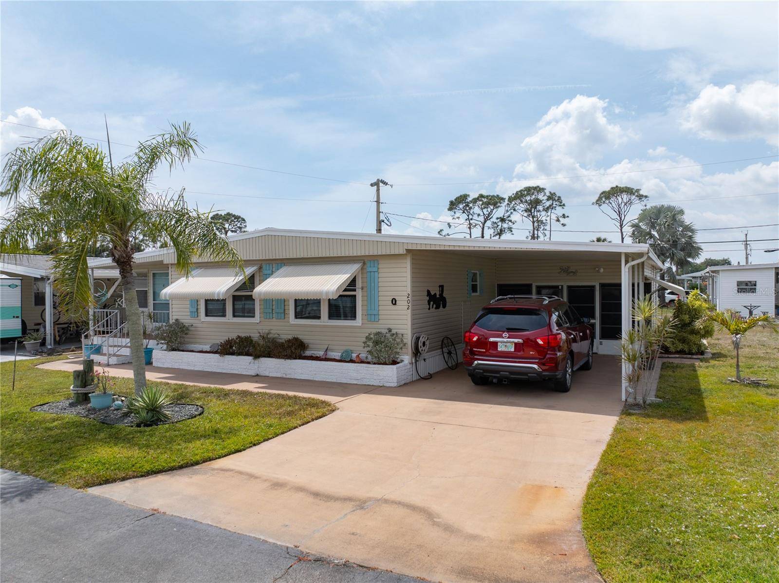 North Fort Myers, FL 33917,202 HARVEST LN