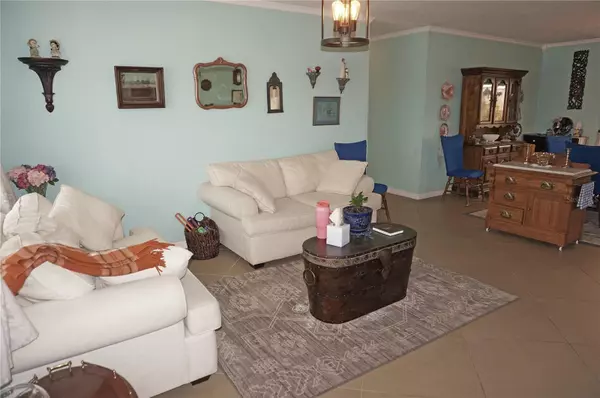 Port Charlotte, FL 33981,6249 DRUCKER CIR