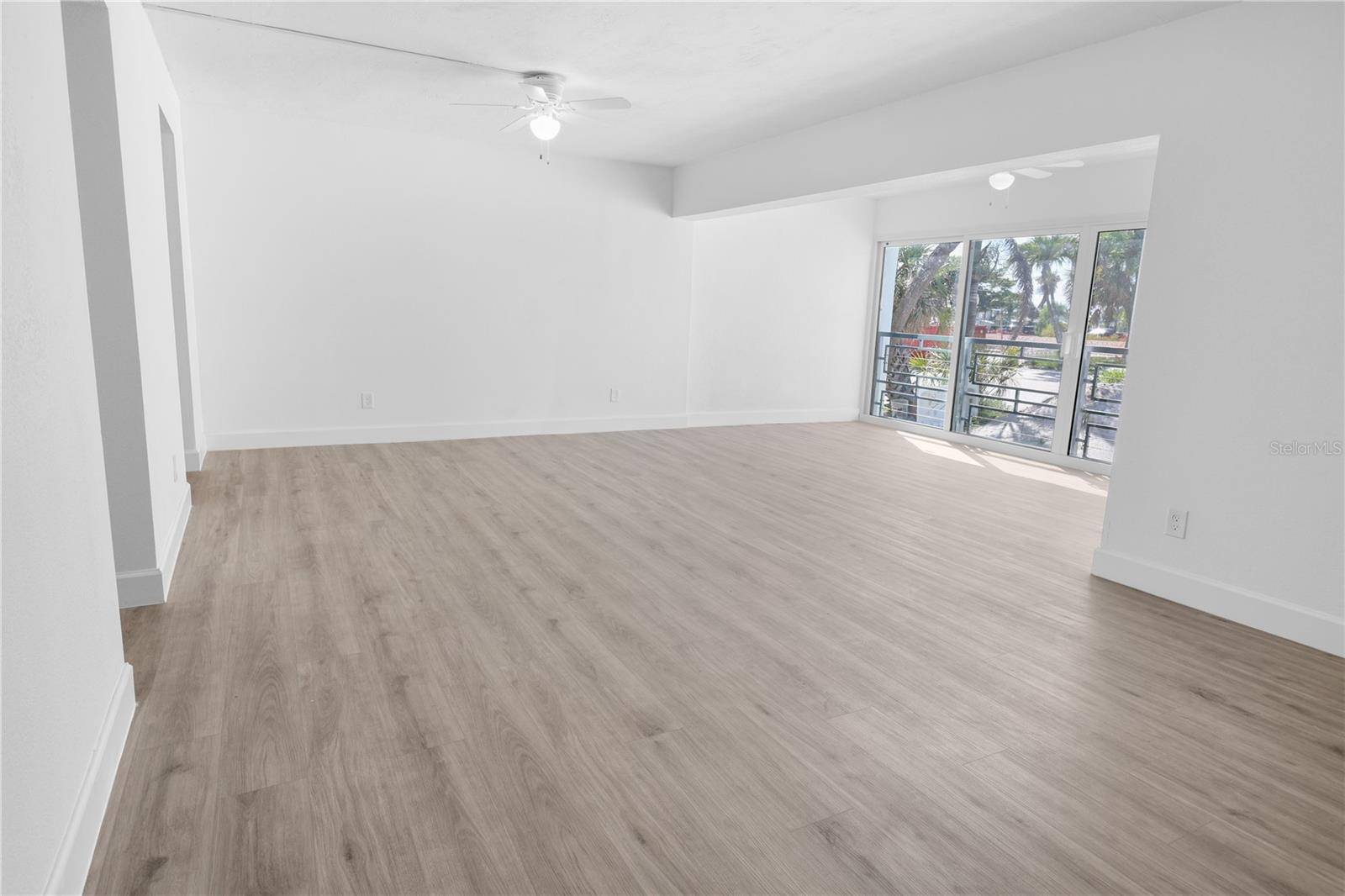 Fort Myers Beach, FL 33931,6500 ESTERO BLVD #F116