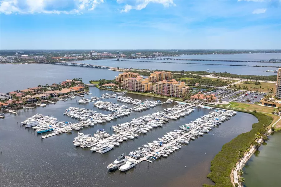 610 RIVIERA DUNES WAY #203, Palmetto, FL 34221