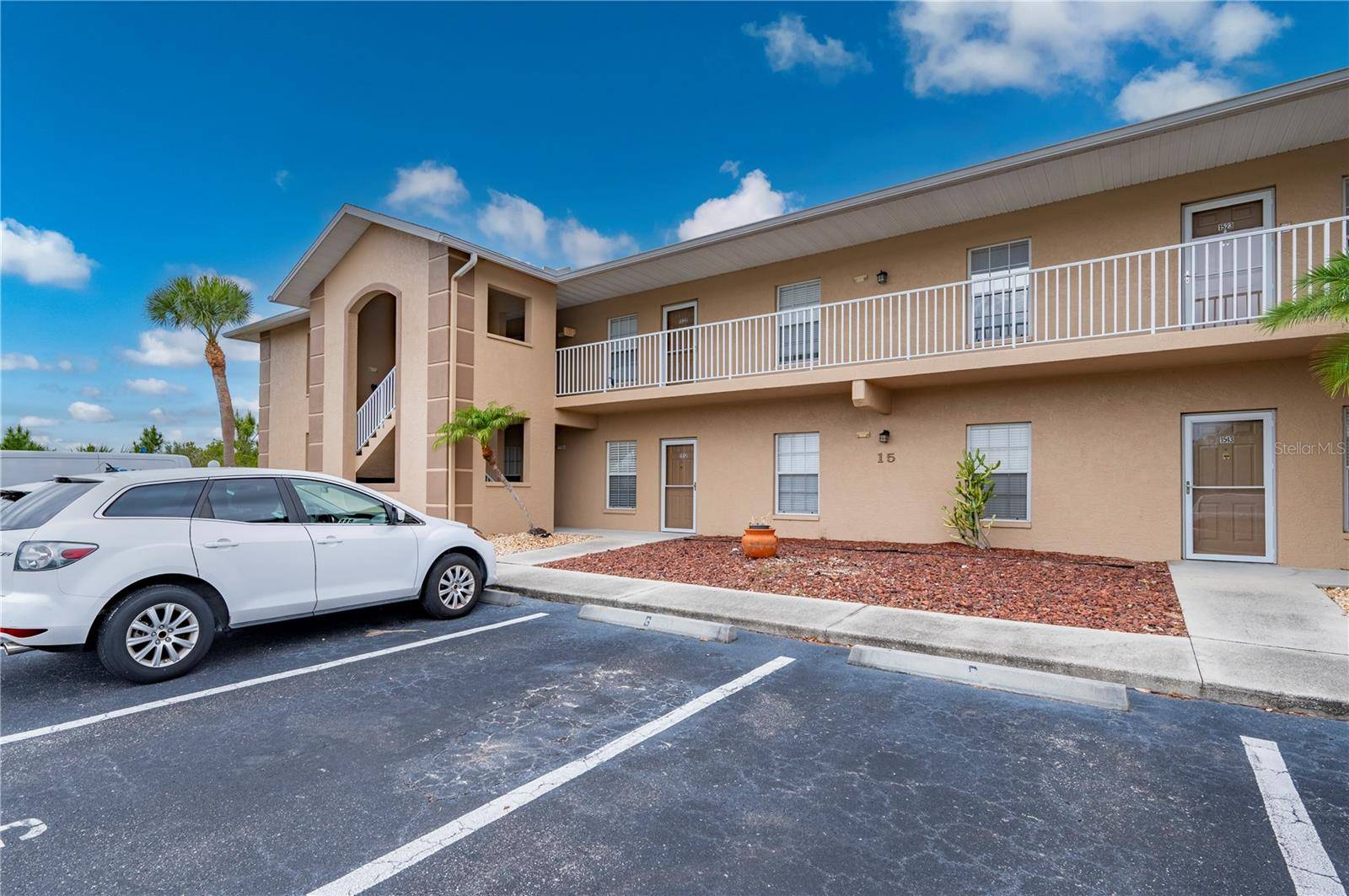 Punta Gorda, FL 33983,175 KINGS HWY #B2 1522