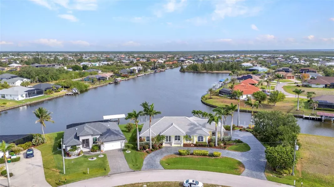 15490 SEAFOAM CIR, Port Charlotte, FL 33981