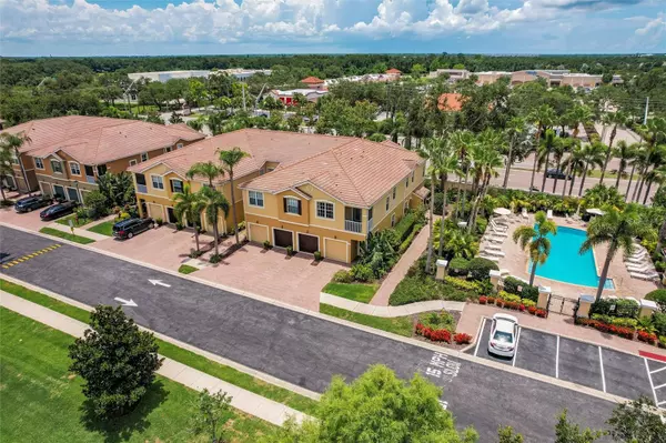 8098 MOONSTONE DR #17-203, Sarasota, FL 34233