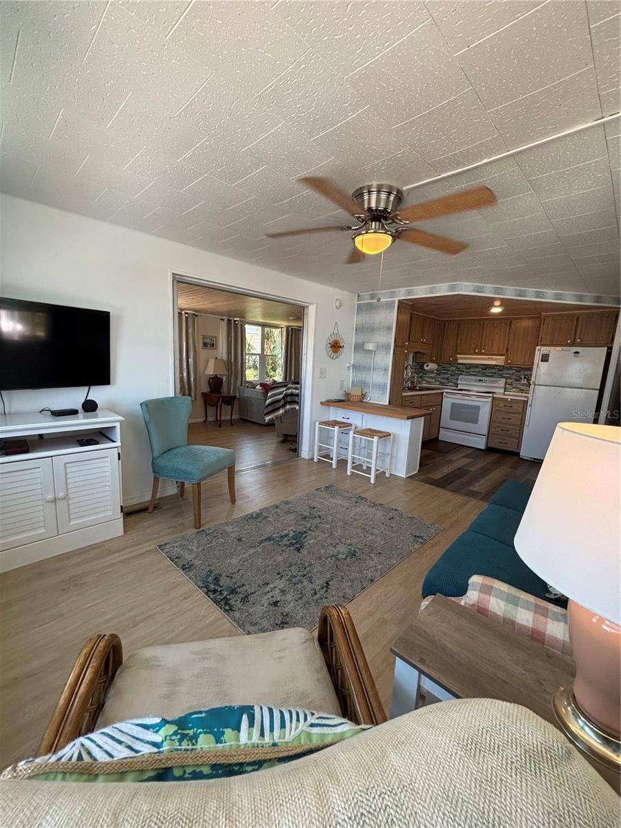 Venice, FL 34285,805 S GREEN CIR
