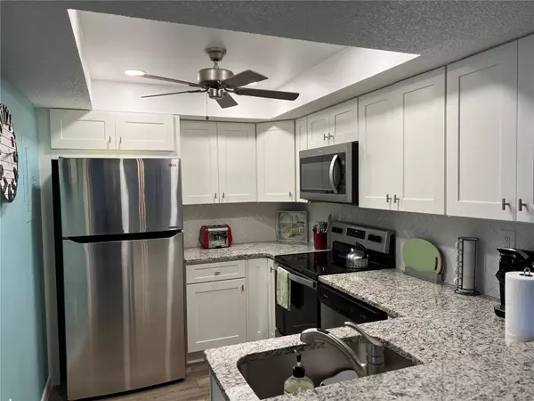 Port Charlotte, FL 33952,21405 OLEAN BLVD #531