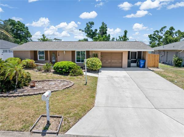 218 PARKVIEW DR,  Venice,  FL 34293