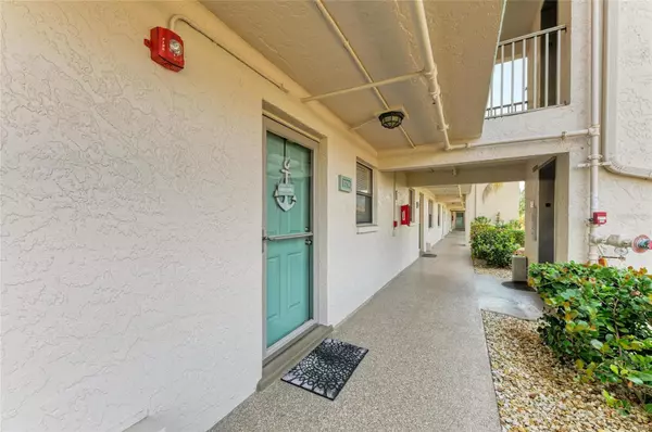Punta Gorda, FL 33983,175 KINGS HWY #1114