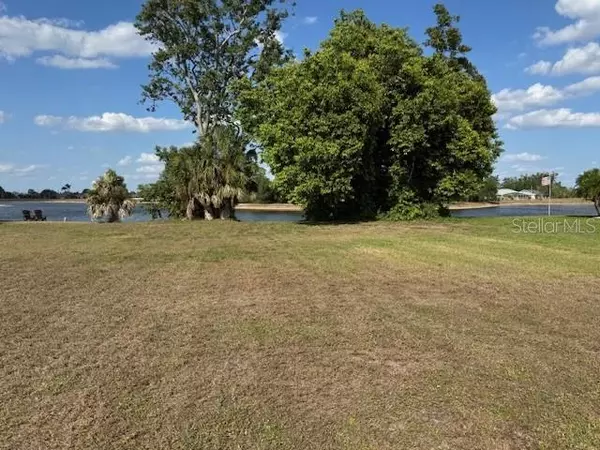 2324 BREMEN CT, Punta Gorda, FL 33983