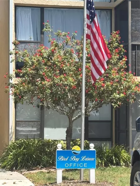 618 BIRD BAY DR S #109, Venice, FL 34285