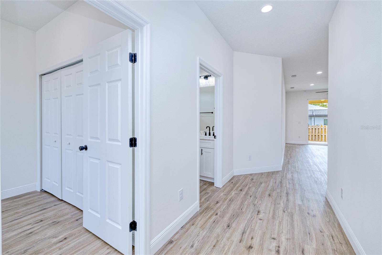 Port Charlotte, FL 33953,4290 OAK TERRACE CIR