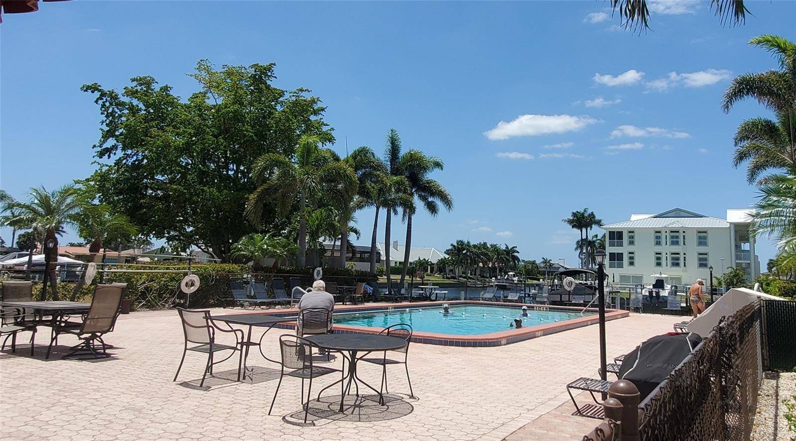Punta Gorda, FL 33950,311 GARVIN ST #207B